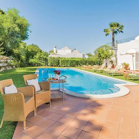 Villa Two Towers